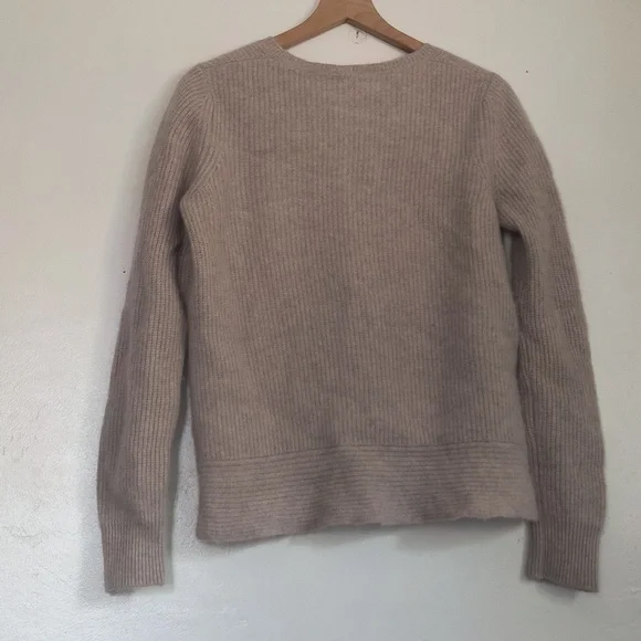 Garnet Hill Oatmeal Beige 100% Cashmere Twist Front Chunky Knit Sweater Sz Large - Picture 16 of 17